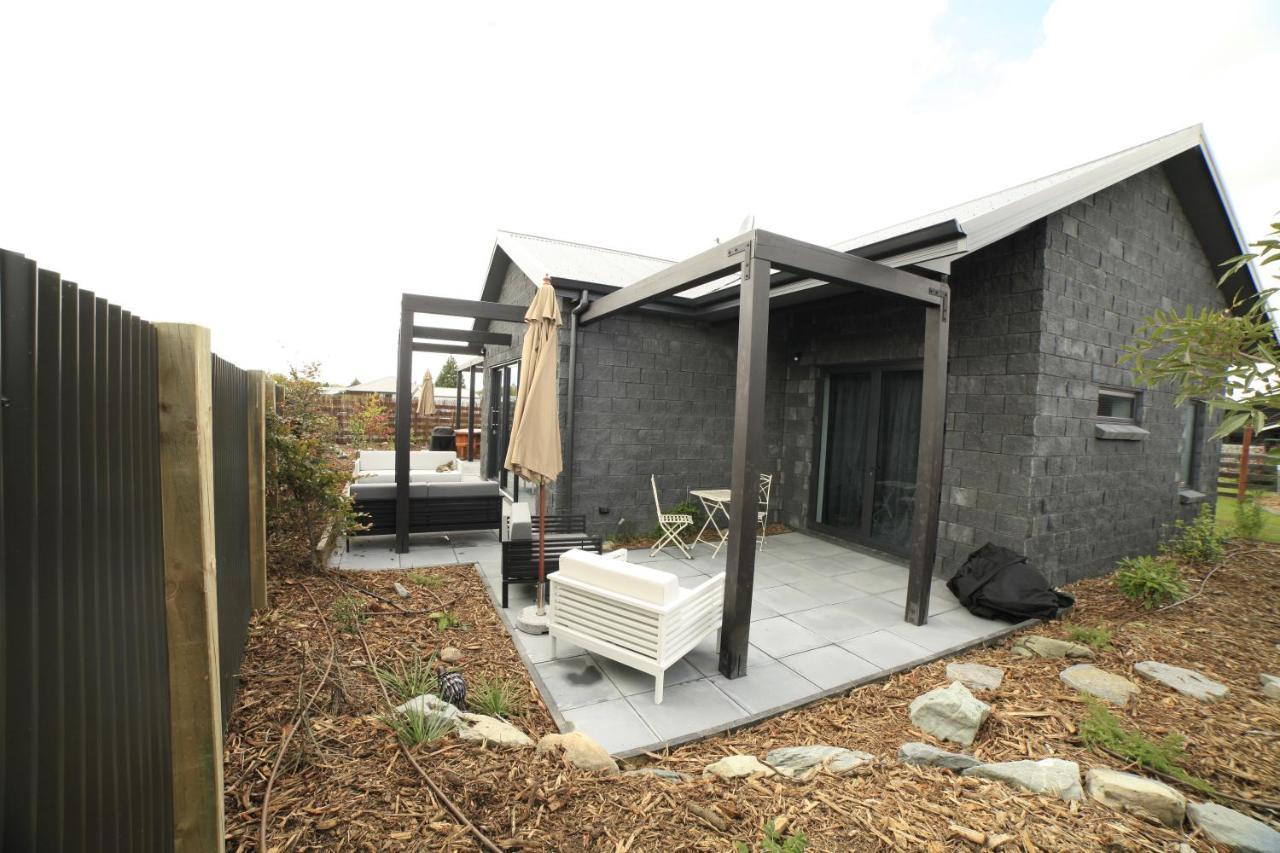 Black Stilt Retreat, Stunning Luxury Property ツイゼル エクステリア 写真
