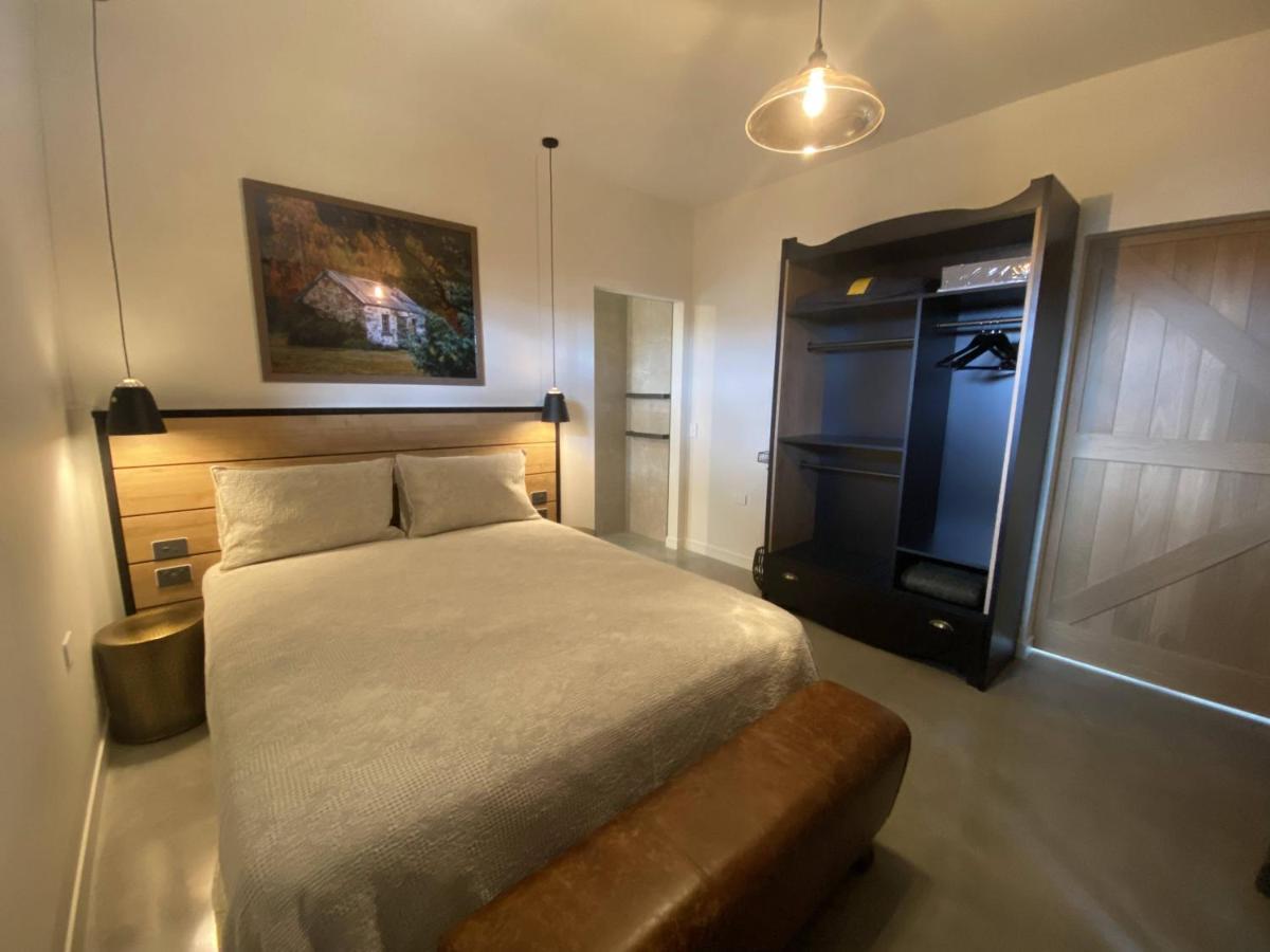Black Stilt Retreat, Stunning Luxury Property ツイゼル エクステリア 写真
