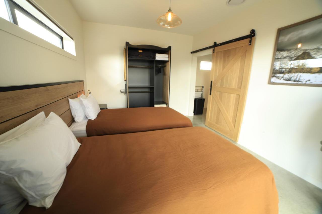 Black Stilt Retreat, Stunning Luxury Property ツイゼル エクステリア 写真
