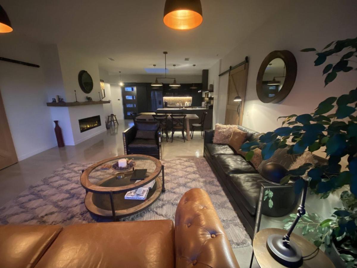 Black Stilt Retreat, Stunning Luxury Property ツイゼル エクステリア 写真